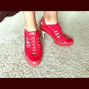 Y-3 heel red sneaker